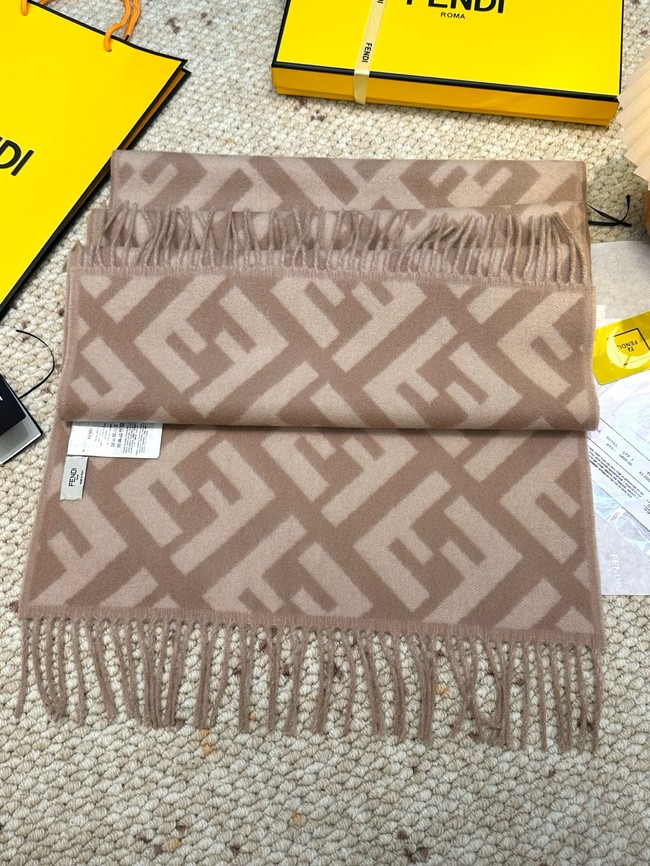 Fendi FF classic pattern cashmere scarf XT261