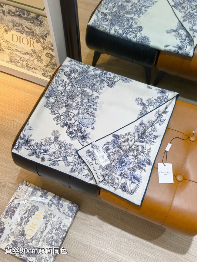 Dior Star 70 Square Scarf KY070