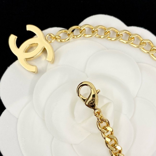 Chanel necklace CE81822
