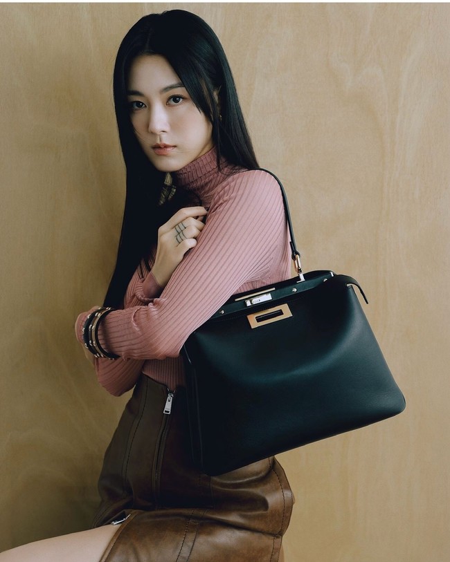 FENDI Way Medium Cowhide Bag 8BN367 black